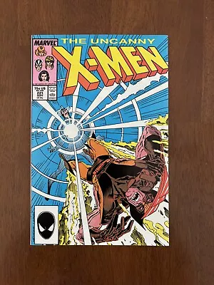 Buy Uncanny X-Men #221 (Marvel, 1987) 1st App. Of Mr. Sinister! NM-/NM • 79.95£