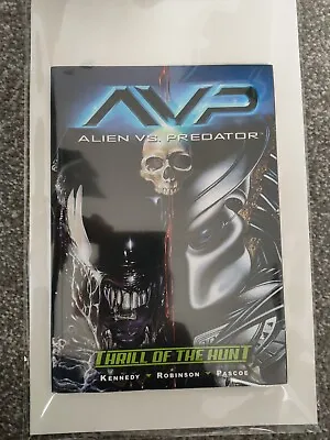 Buy Aliens Vs Predator: Thrill Of The Hunt, Graphic Novel, Dark Horse Comics, Lot1 • 12.99£