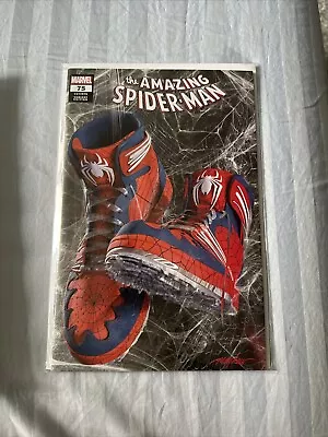 Buy Amazing Spider-man #75 *nm Mike Mayhew Exclusive Sneaker Trade Variant • 15.80£