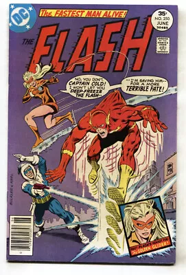Buy Flash #250--1977--1st Appearance Of GOLDEN GLIDER--DC--COMIC BOOK • 43.92£