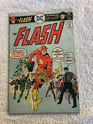 Buy Flash #239 (Feb 1976, DC) VG+ 4.5 • 3.20£