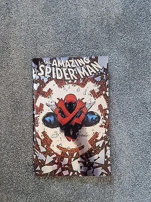 Buy Amazing Spider-man #39 Patrick Gleason Foil Variant • 7.50£