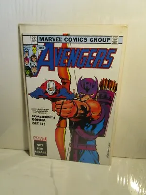 Buy The Avengers #223   TOYBIZ VARIANT  HAWKEYE & ANTMAN MARVEL • 3.53£