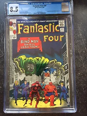 Buy FANTASTIC FOUR #39 CGC VF+ 8.5; OW-W; Fantastic Four + Daredevil Vs. Dr. Doom! • 635.62£