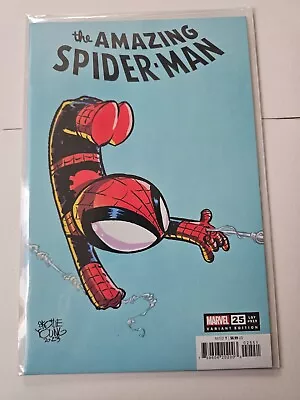 Buy Amazing Spider-man 25 - Vol.6 - Skottie Young Cvr - New - Unread - High Grade • 4.11£