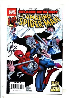Buy Amazing Spider-Man #547 - Signed By Dan Slott (9.0/9.2) 2008 • 11.82£