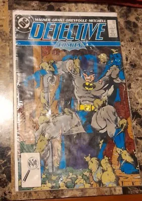 Buy Detective Comics 585 April 1988  • 12£