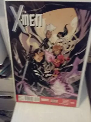 Buy X-Men (2013 3rd Series) #23 Published Mar 2015 By Marvel. • 2£