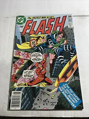 Buy The Flash 261 • 6.31£