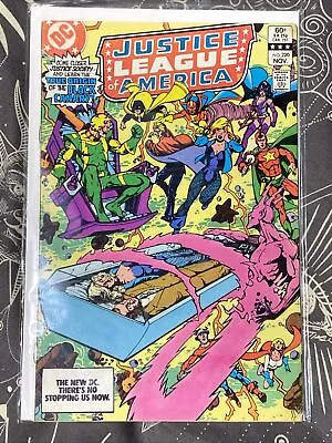 Buy Justice League Of America #220 Dc Comics Nm (9.4)  November 1983 • 6£