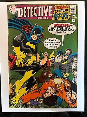Buy Detective Comics 371 VG Batgirl Appearance  Batgirl's Costume Cut-Ups  • 63.19£