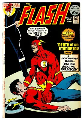 Buy THE FLASH #215 In VF Condition A 1972 Bronze Age DC Comic NEAL ADAMS Cover • 25.58£