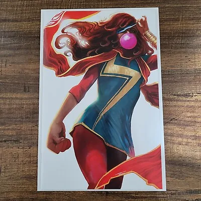 Buy Ms. Marvel #31 Stephanie Hans Variant Cover • 48.25£