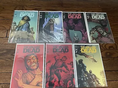 Buy The Walking Dead Deluxe Comic Lot Of (7) NM Issues 19x2 22-26 Image • 22.39£