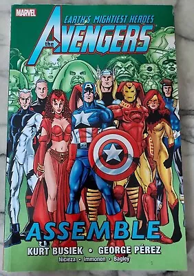 Buy Avengers Assemble Vol 3 GRAPHIC NOVEL 408 Pages GOOD CONDITION RARE • 20£