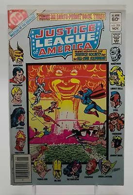 Buy Justice League Of America #208 W/MoU Preview (DC Comics, 1982) • 5.29£