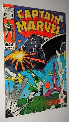 Buy Captain Marvel #11 Smith Cover 9.0  1969 • 30.40£