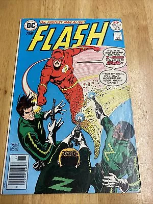 Buy THE FLASH 1976 DC Comic #245 1ST APPEARANCE OF ELECTRONIC MAN (Has Wear) • 3.95£