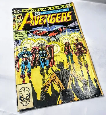 Buy Avengers #217 | 1982 |  Jim Shooter • 5.99£