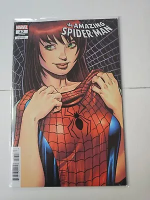 Buy Amazing Spider-man 37 - Vol.6 - 1:25 Art Adams Cvr - New - Unread - High Grade • 4.27£