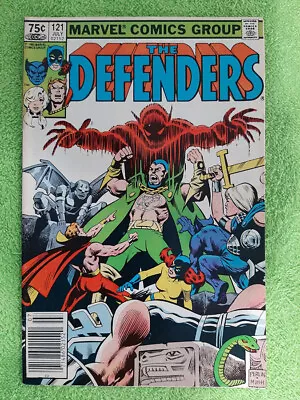 Buy DEFENDERS #121 VF : Canadian Price Variant Newsstand : Combo Ship RD3354 • 1.57£