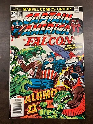 Buy CAPTAIN AMERICA #203  (1976) Marvel Comics  FN+ • 5.55£