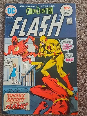 Buy DC Flash #233 VF+ May 1975 • 11.95£