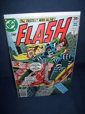 Buy The Flash #261 DC Comics With Bag And Board 1978 Newsstand • 7.88£