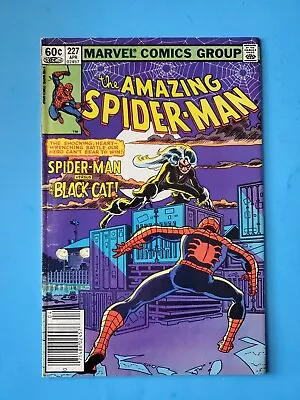 Buy Amazing Spider-Man #227 - Black Cat App - Newsstand Marvel Comics 1982 • 12£