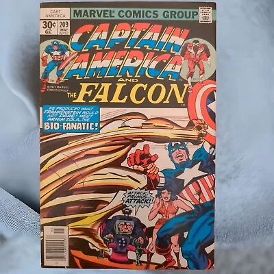 Buy Captain America #209 Regular Edition (1977) • 9.53£
