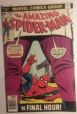 Buy AMAZING SPIDER-MAN #164 VF/NM WH/OW Pgs KINGPIN!! GORGEOUS BOOK! ORIGINAL OWNER! • 63.25£
