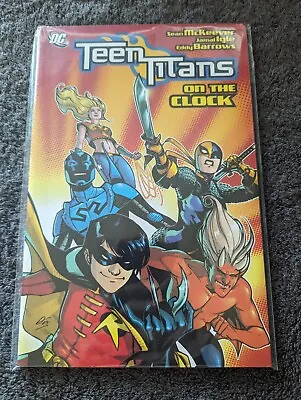 Buy Teen Titans On The Clock DC Universe Graphic Novel TPB 1st Print • 15£