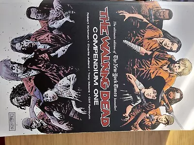 Buy The Walking Dead Compendium Volume 1 By Robert Kirkman (Paperback) • 17£