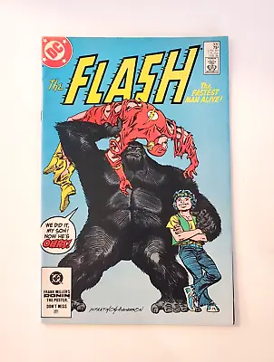 Buy DC Comics Flash Issue #330 Febuary 1984  • 12.29£