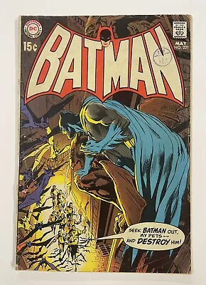 Buy Batman #221. May 1970. Dc. Vg-. Irv Novick Art And Cover! Batman Vs. Bats! • 25£