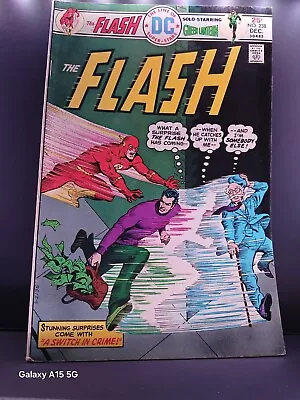 Buy The Flash #238, Bronze Age DC, 1975 • 3.99£