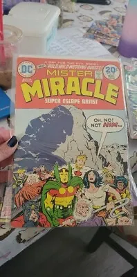 Buy Mister Miracle #18  1974 • 9.48£