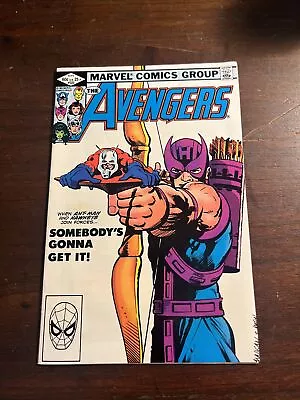 Buy The Avengers #223 Hawkeye Ant-Man Cover • 19.77£