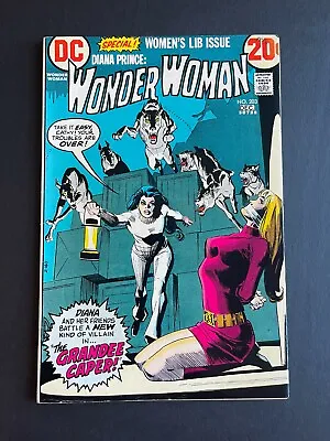 Buy Wonder Woman #203 - The Grandee Caper (DC, 1972) F/VF • 37.26£