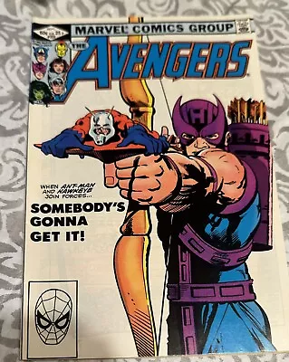 Buy Avengers #223 Classic Hawkeye & Ant-Man Cover 1982 • 8£