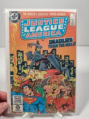 Buy JUSTICE LEAGUE OF AMERICA #221 DC Comic 1983 Mid / High Grade • 4.45£