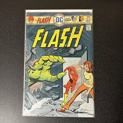 Buy Flash #236 DC Comics • 6.36£