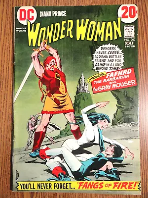Buy Wonder Woman #202 Giordano Cover Key VG/F Catwoman Diana Prince 1st Print DC • 27.48£