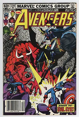 Buy AVENGERS #226 - VF+ 8.5 - Fantastic BLACK KNIGHT Cover - Rare NEWSTAND Ed. 1982 • 16.89£