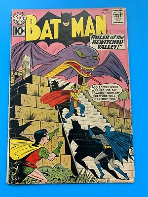 Buy 1961 DC BATMAN Comic #142 (VG/VG-)   • 48.20£