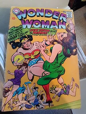 Buy DC Comic - 1968-WONDER WOMAN Issue 174 - RARE ISSUE - View Description • 15£