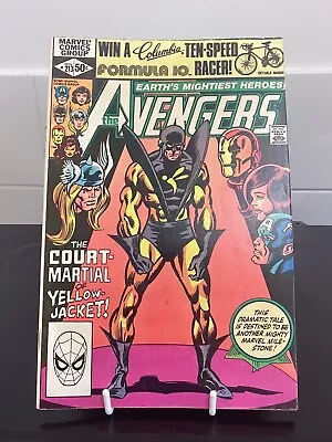 Buy Marvel Comics The Avengers Volume 1 #213 November 1981 • 8£