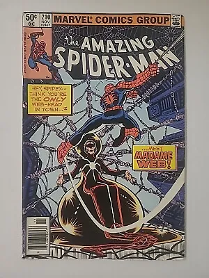 Buy Amazing Spiderman 210 Newsstand Madame Web • 120.09£