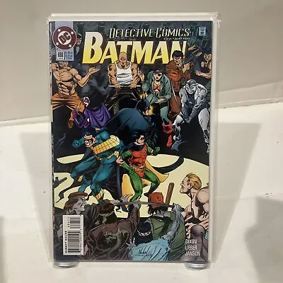 Buy Detective Comics Featuring Batman 686 • 3.15£