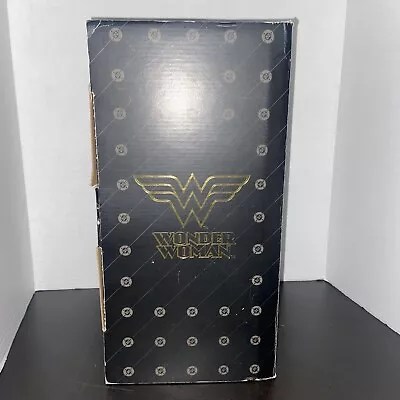 Buy Warner Brothers Studio Store Wonder Woman 12  Maquette 1612/2000 • 144.11£